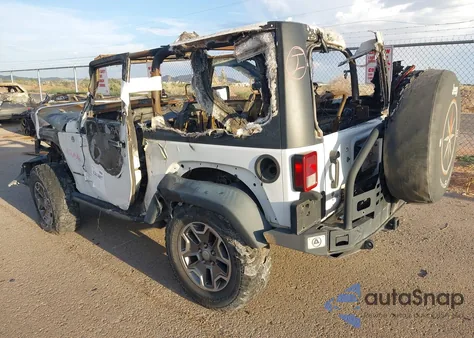 2013 Jeep Wrangler Rubicon z USA, uszkodzony, nr VIN 1C4HJWCG5DL530531